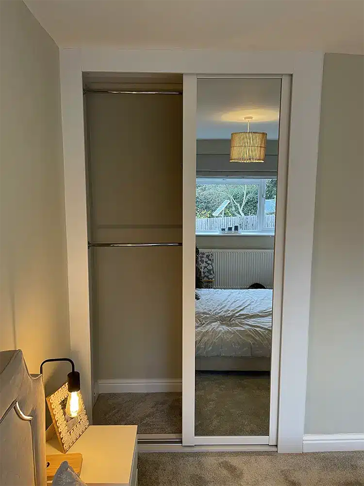 bedroom-closet