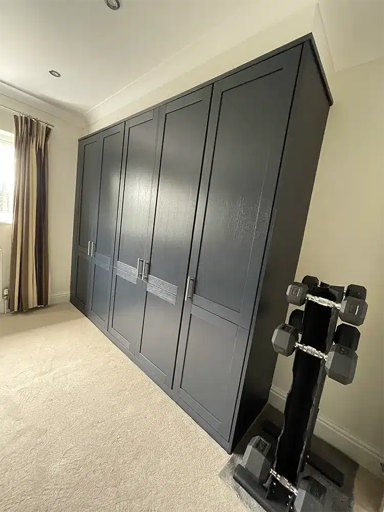 bedroom-wardrobe